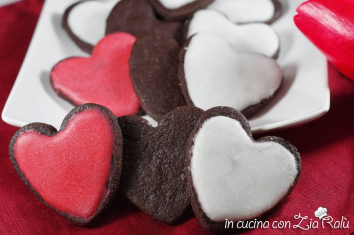 cuori al cacao glassati