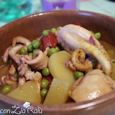 polipetti con patate e piselli in umido